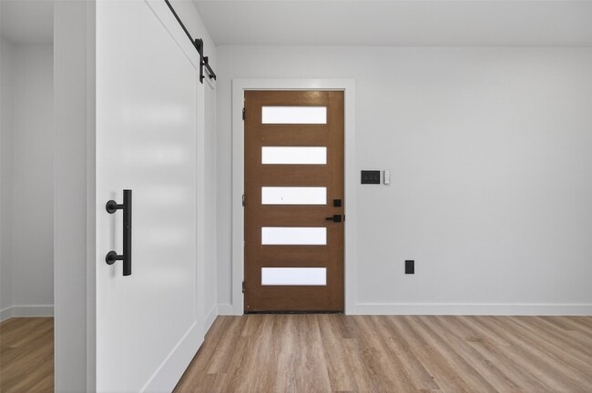 Building Photo - 6621 Jason St