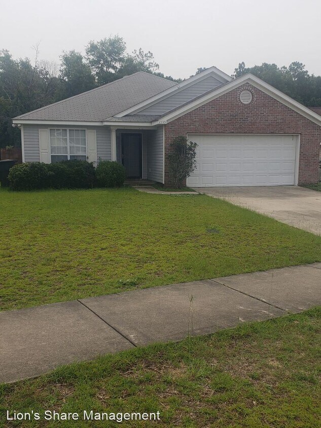 Foto principal - 3 br, 2 bath House - 4555 Deslin Drive