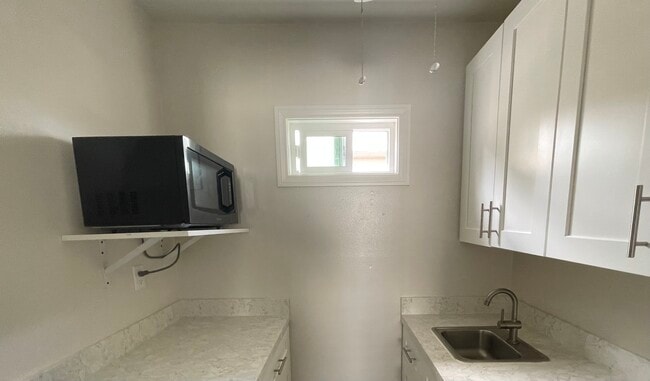 Building Photo - 11038 El Paraiso Ct