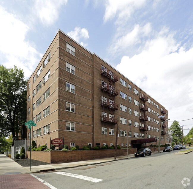 Pomona Park Apartments Rentals Newark, NJ