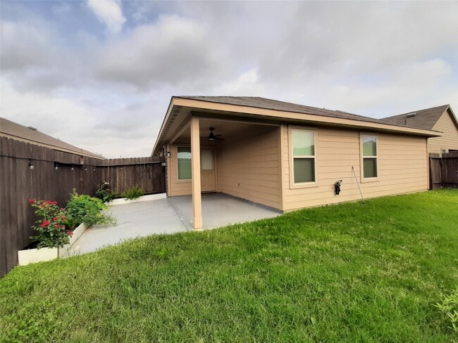 Building Photo - 23614 Water Hickory Dr