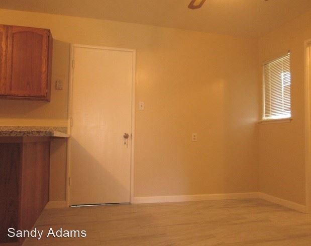 Foto del edificio - 3 br, 2 bath House - 2465 Stokes Street