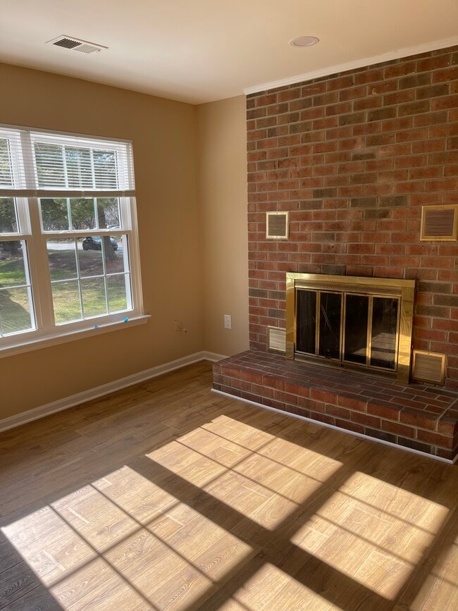 Foto del edificio - 2846 Lester Lee Ct