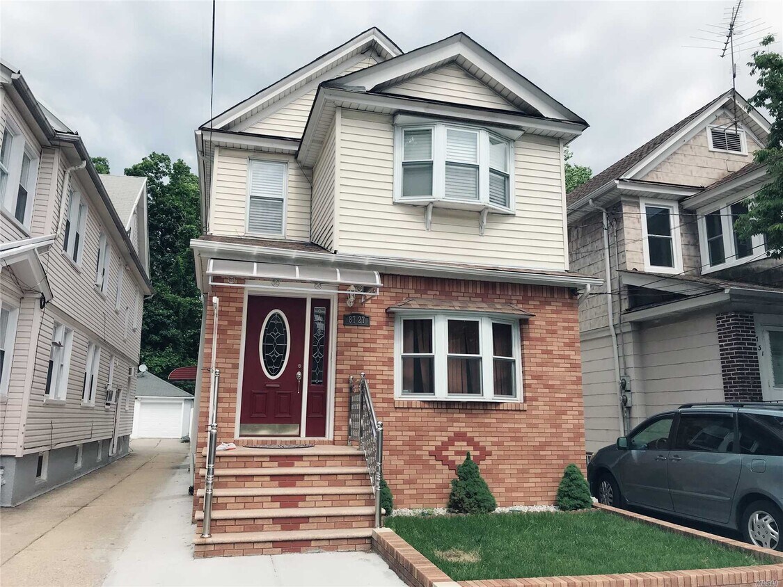 Primary Photo - 87-27 98th St