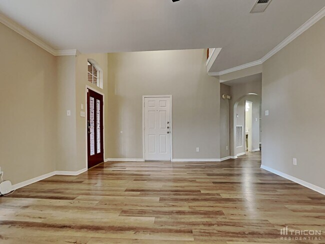 Building Photo - 9518 Cane Creek Dr