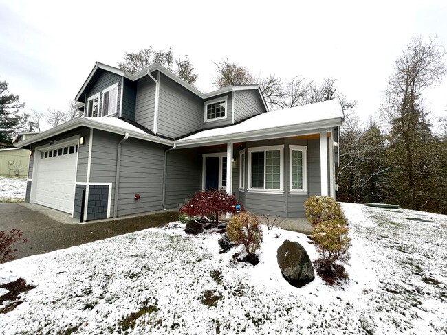 Foto del edificio - Gig Harbor 3 Bedroom 2.5 bath In Desirable...