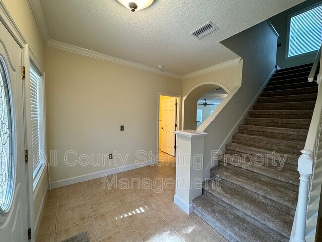 Building Photo - 6302 NW 109th Pl