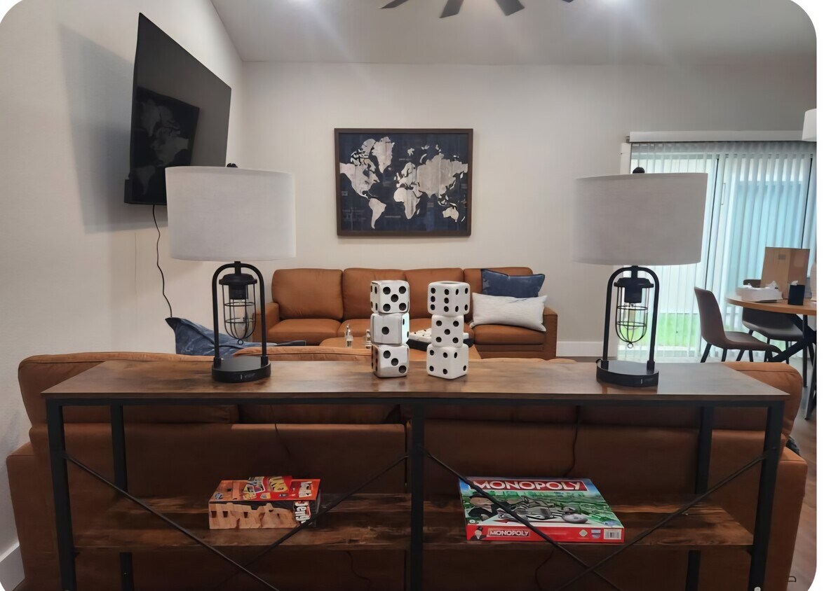 Vida abierta - 6378 W Flanders Ln