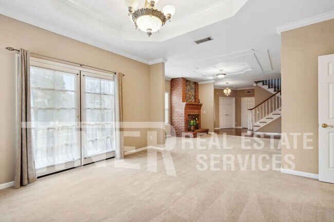 Building Photo - Stately 4 bedroom Home  - Tier 1
