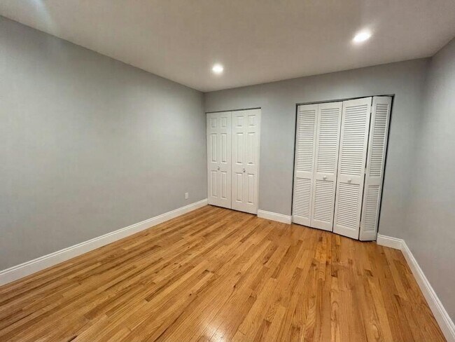 Foto del edificio - 6954 N Sheridan Rd