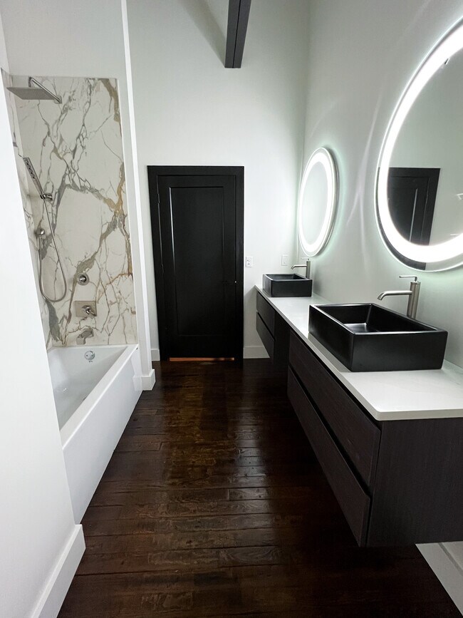 Foto del edificio - Brick + Mortar Lofts