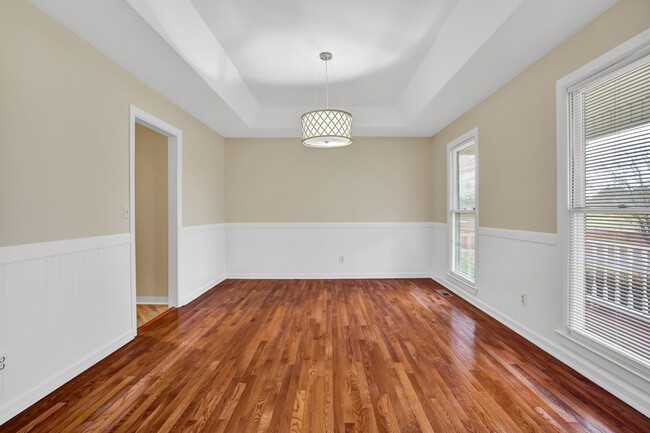 Foto del edificio - 741 Harvest Rd
