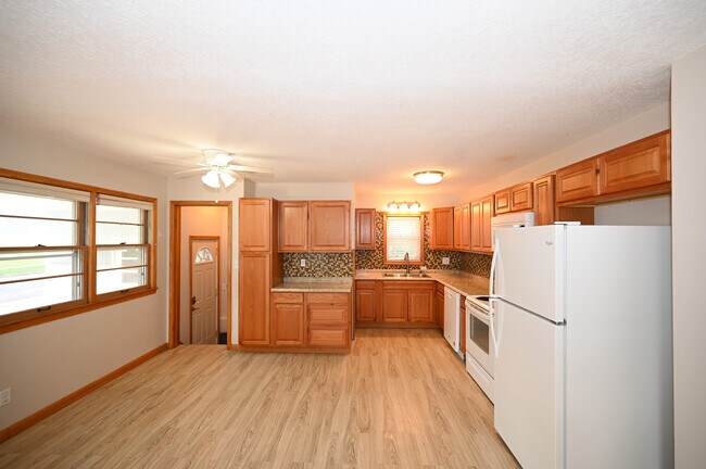 Foto del edificio - 1203 13th Ave NW