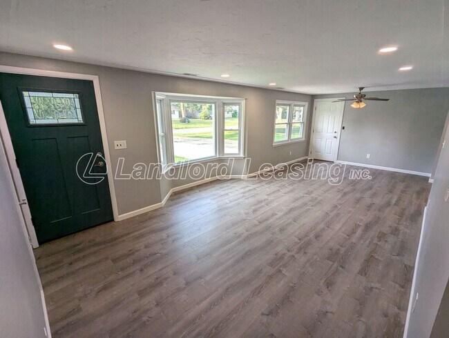 Foto del edificio - Updated Ranch Home in Sheffield Lake