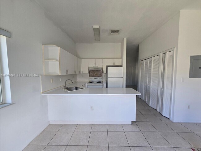 Building Photo - 21500 SW 87th Ct