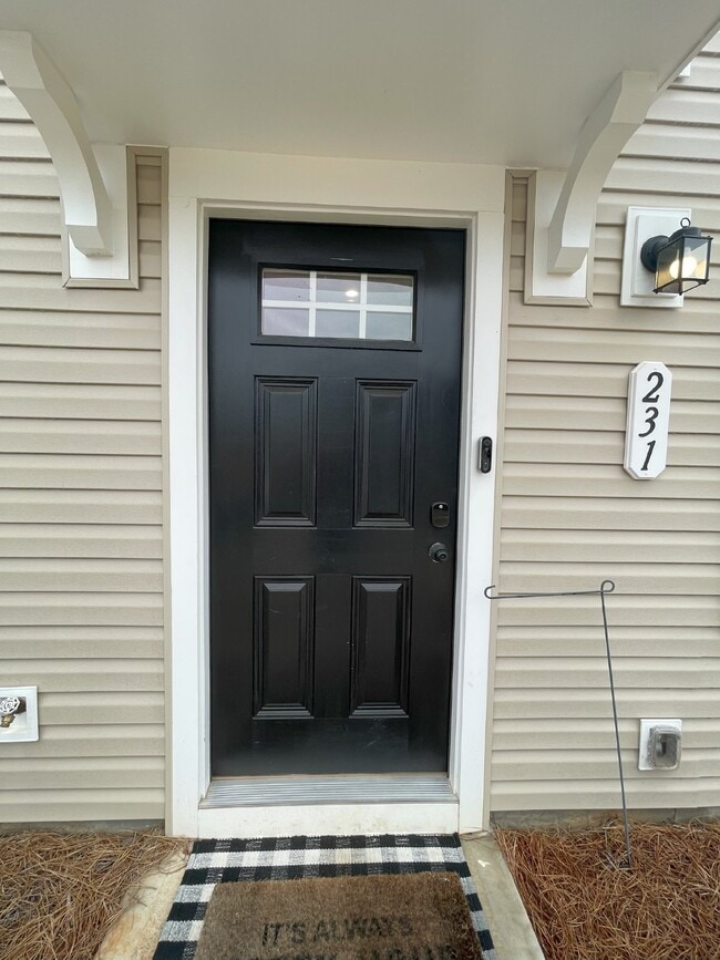 Building Photo - 231 Lehman Way