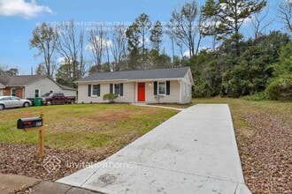 Building Photo - 822 Dedmon Dr