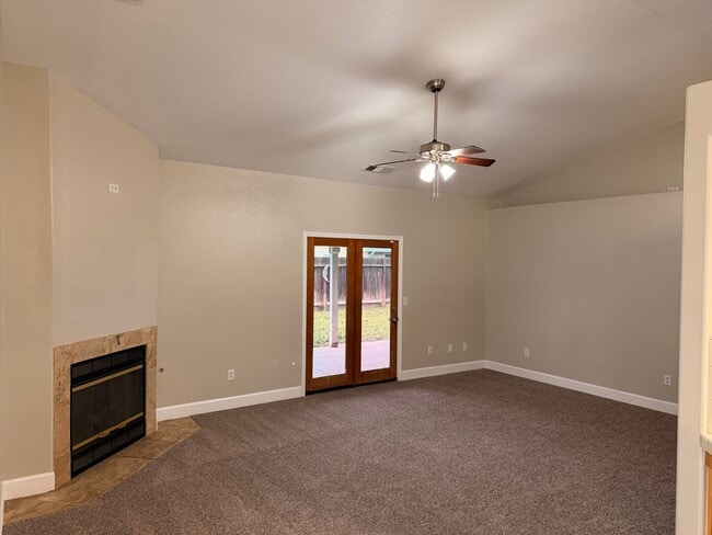 Building Photo - 1543 Ponderosa St