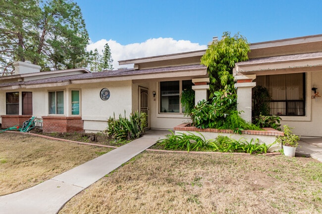 Building Photo - 1550 N Stapley Dr