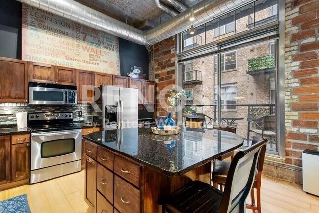 Foto del edificio - Downtown Luxury Condo Available!