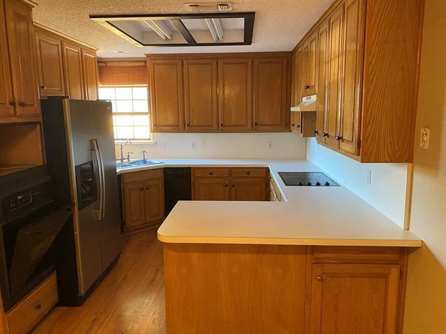 Foto del edificio - 8208 Willow Glen Ct