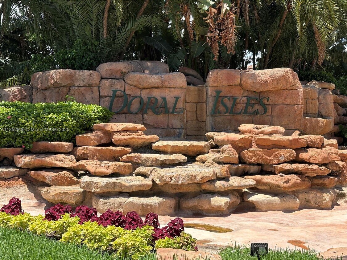 Foto principal - 10730 NW 66th St