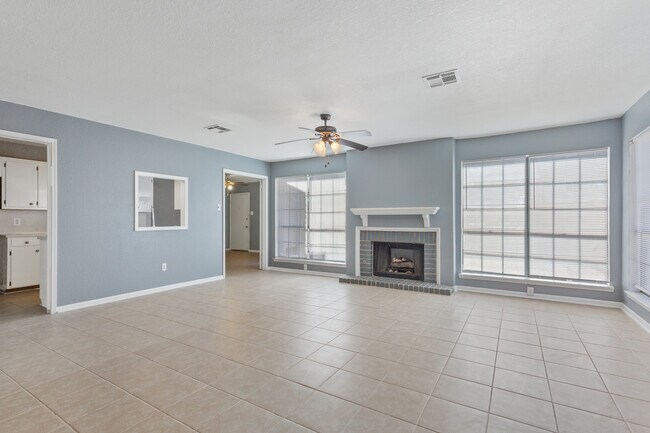 Building Photo - 3343 Chimney Pl Dr