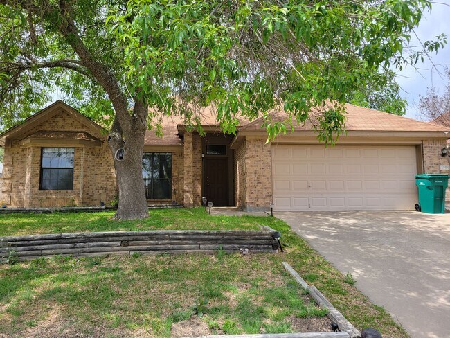 Foto del edificio - 3bd/2ba house close to major shopping, restaurants, and Ft. Hood!