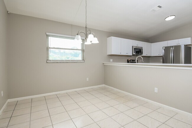 Building Photo - 2902 Woolridge Dr