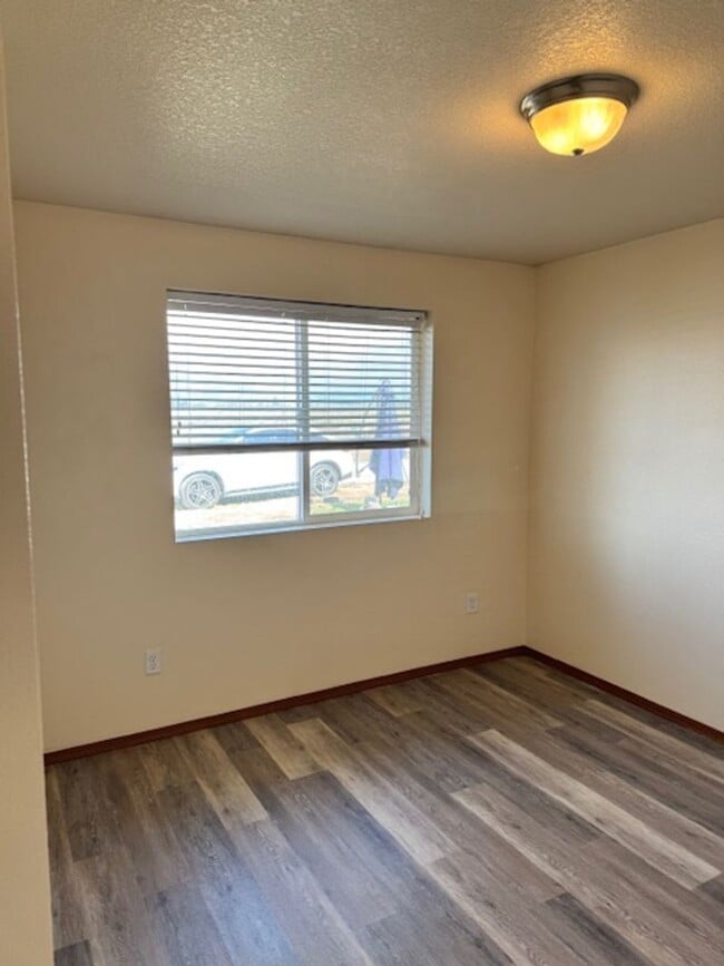 Foto del edificio - 3532 Britt Ave