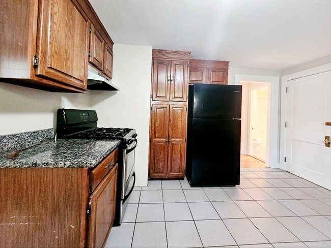 Foto del edificio - 9 Keefe Ave