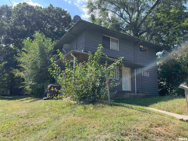 Building Photo - 633 Spitznagle Ave
