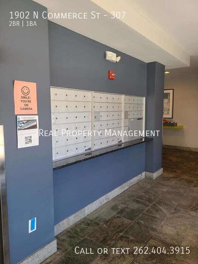 Building Photo - 1902 N Commerce St