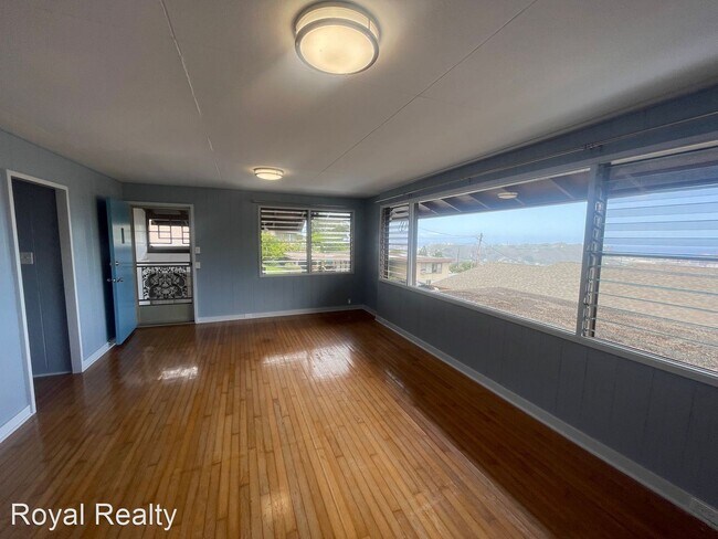Foto del edificio - 3 br, 1.5 bath House - 2742 B Laniloa Road