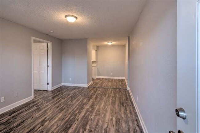 Foto del edificio - 1433 Court Ave
