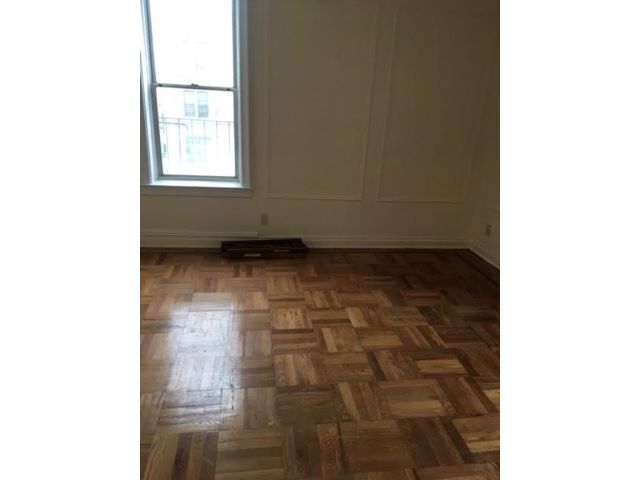Foto del edificio - 1750 67th St