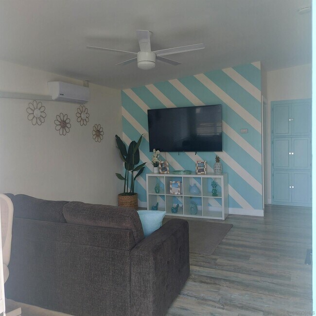 Foto del edificio - 1351 Fern Ave