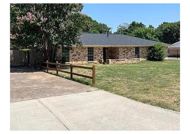 Foto principal - 6413 Kingston Dr