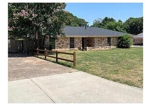 Building Photo - 6413 Kingston Dr