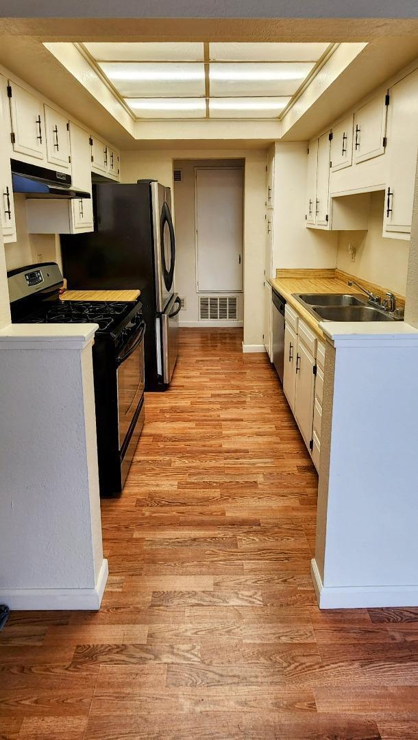 Foto del edificio - "Cozy 1-Bedroom Condo in Prime Salinas Loc...