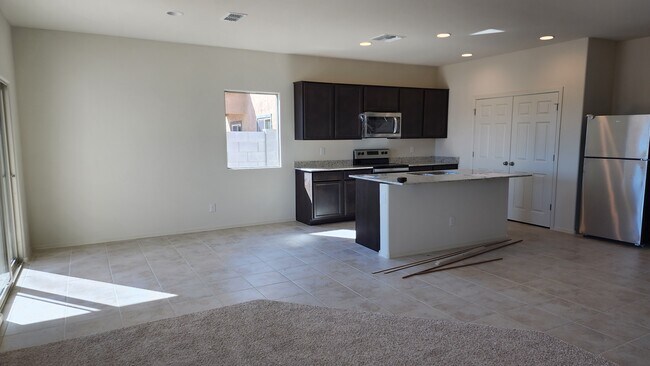 Kitchen & dinning - 24615 W Flores Dr