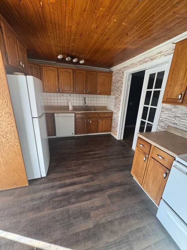 Foto del edificio - Beautiful 4 bedroom, 2 bathroom House