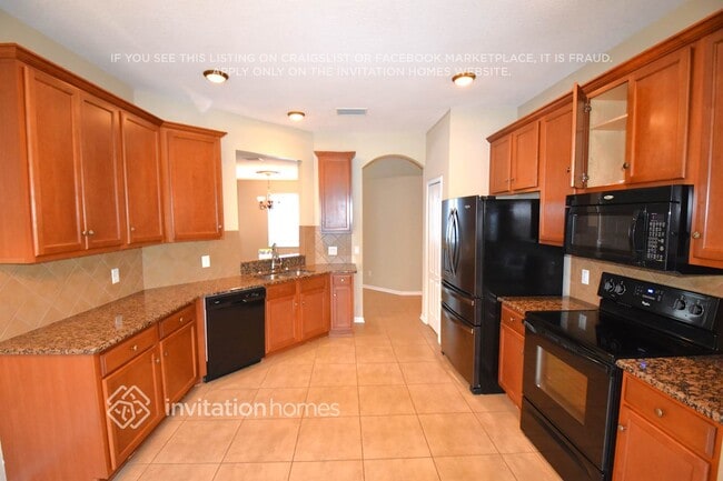 Foto del edificio - 210 Westchester Hills Ln