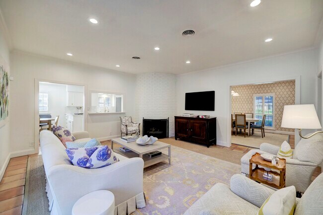 Foto del edificio - 6159 Doliver Dr