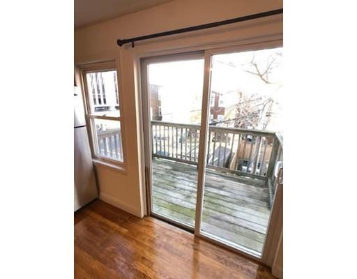 Foto del edificio - 11 Burrill Pl