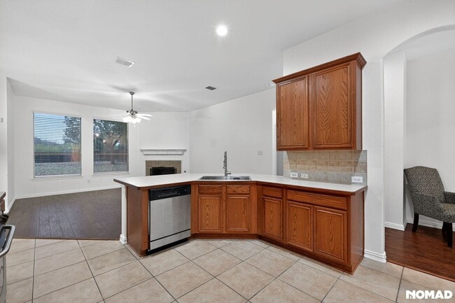 Foto del edificio - 1020 Fair Oaks Dr