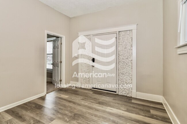 Foto del edificio - 2320 W Hill St