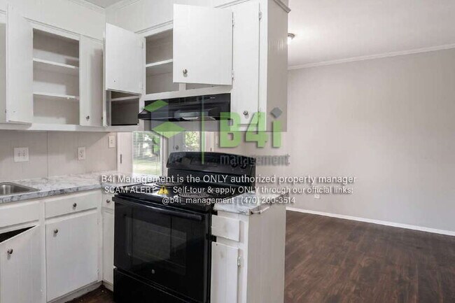 Foto del edificio - 3025 Sprucewood Dr