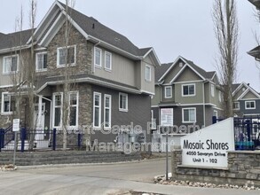 Building Photo - 4050 Savaryn Dr SW