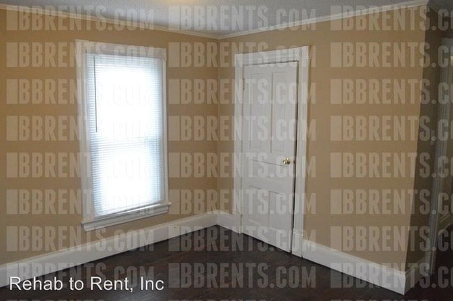 Building Photo - 3 br, 1.5 bath House - 635 Fairview Avenue